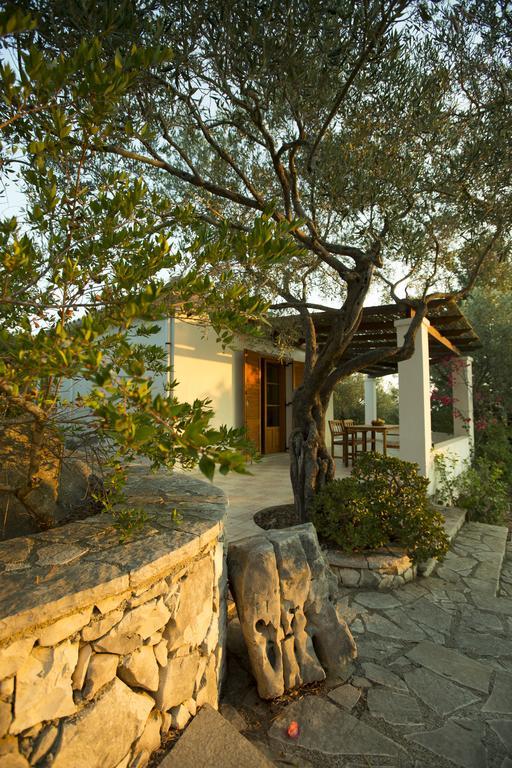 Nereidi Pool Villas Porto Ozias Bagian luar foto