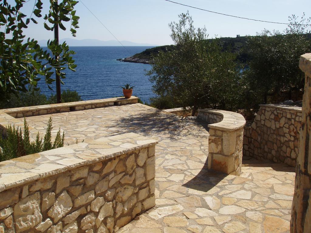 Nereidi Pool Villas Porto Ozias Bagian luar foto
