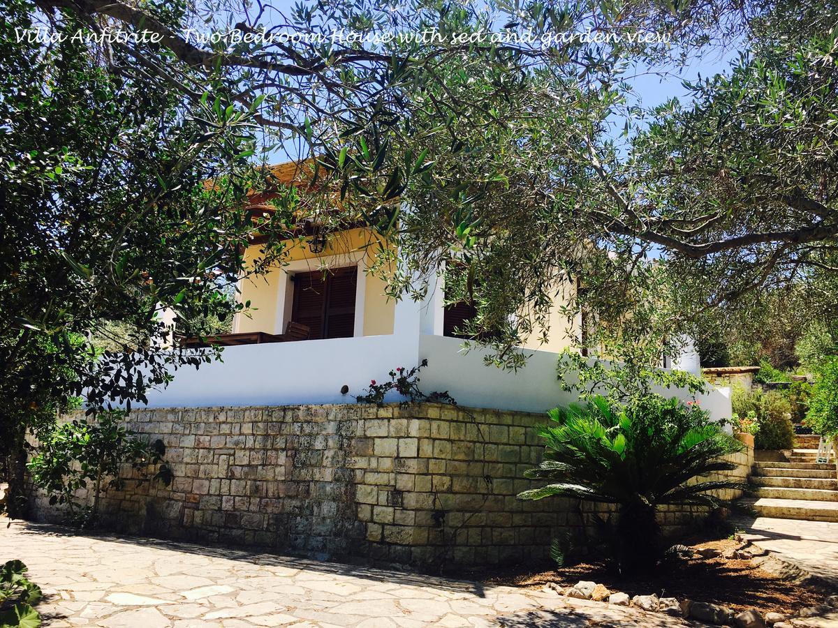Nereidi Pool Villas Porto Ozias Bagian luar foto