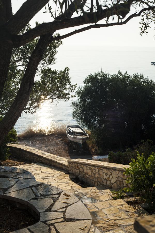 Nereidi Pool Villas Porto Ozias Bagian luar foto