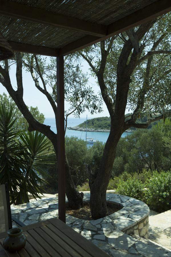 Nereidi Pool Villas Porto Ozias Bagian luar foto
