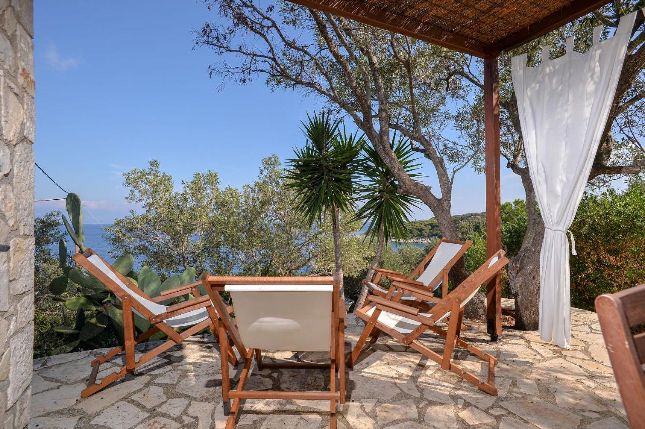Nereidi Pool Villas Porto Ozias Bagian luar foto