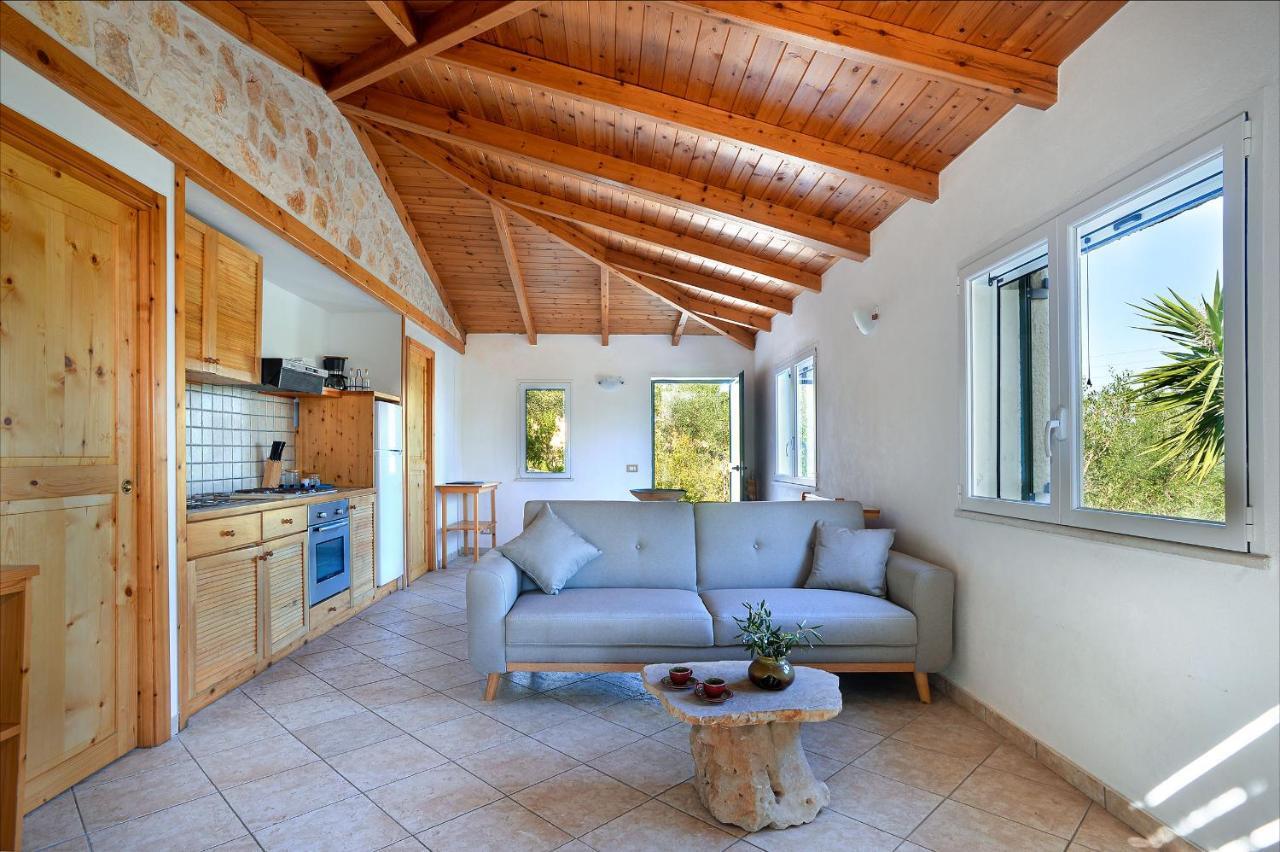 Nereidi Pool Villas Porto Ozias Bagian luar foto